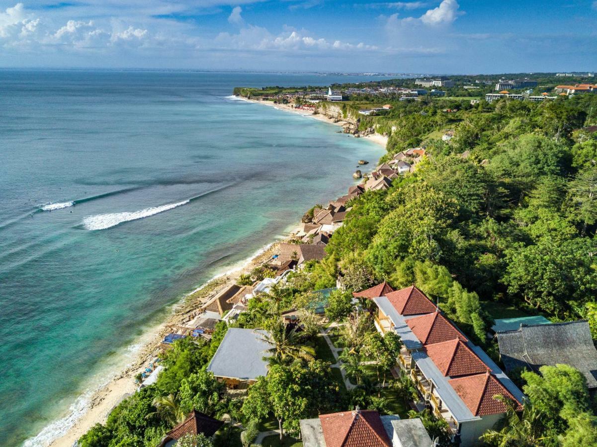Готель Kembang Kuning Улувату Екстер'єр фото
